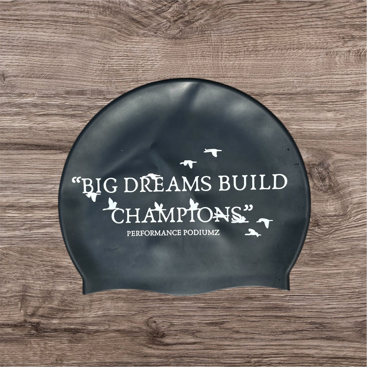 Casque de bain noir "Big dreams build champions"(taille standard)